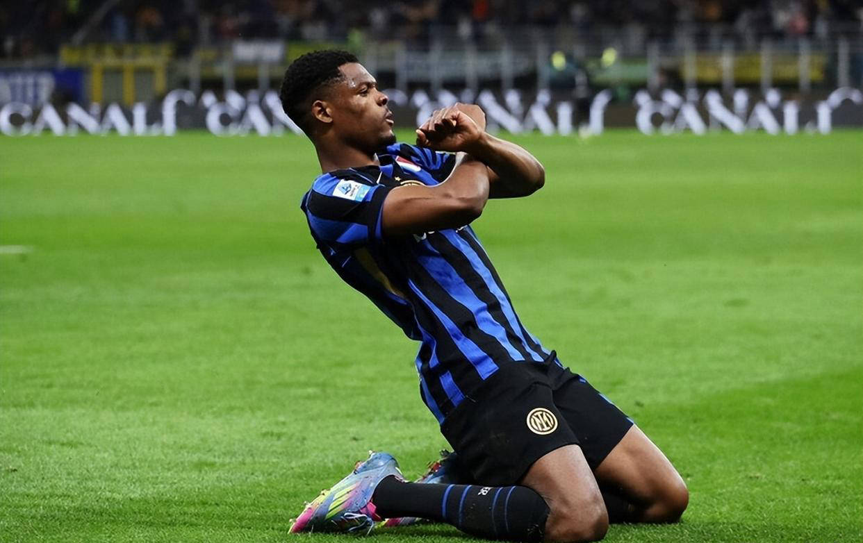 国米劲翼邓弗里斯拒绝利物浦邀约,伤愈回归助力欧冠附加赛征程